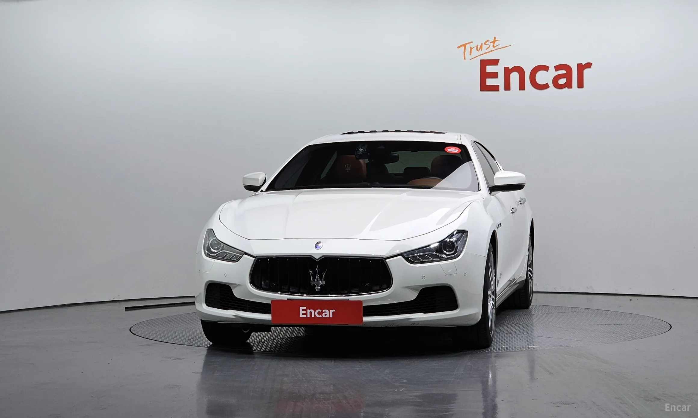 Maserati Ghibli превью 3