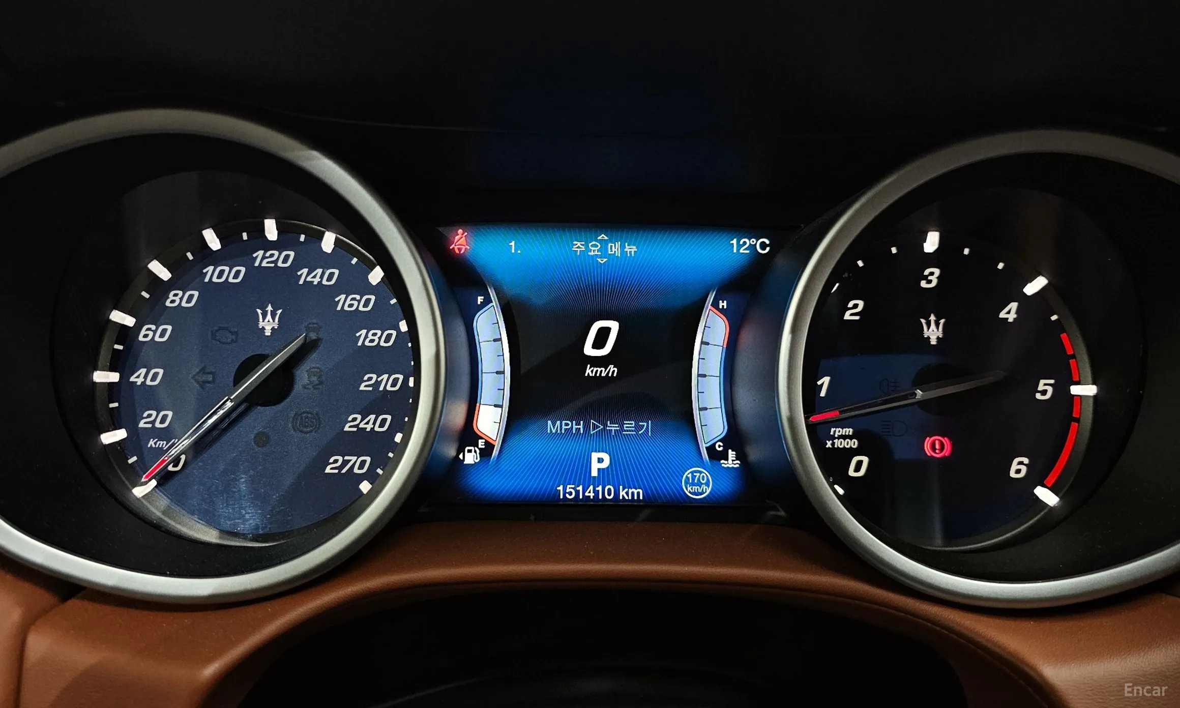 Maserati Ghibli превью 8