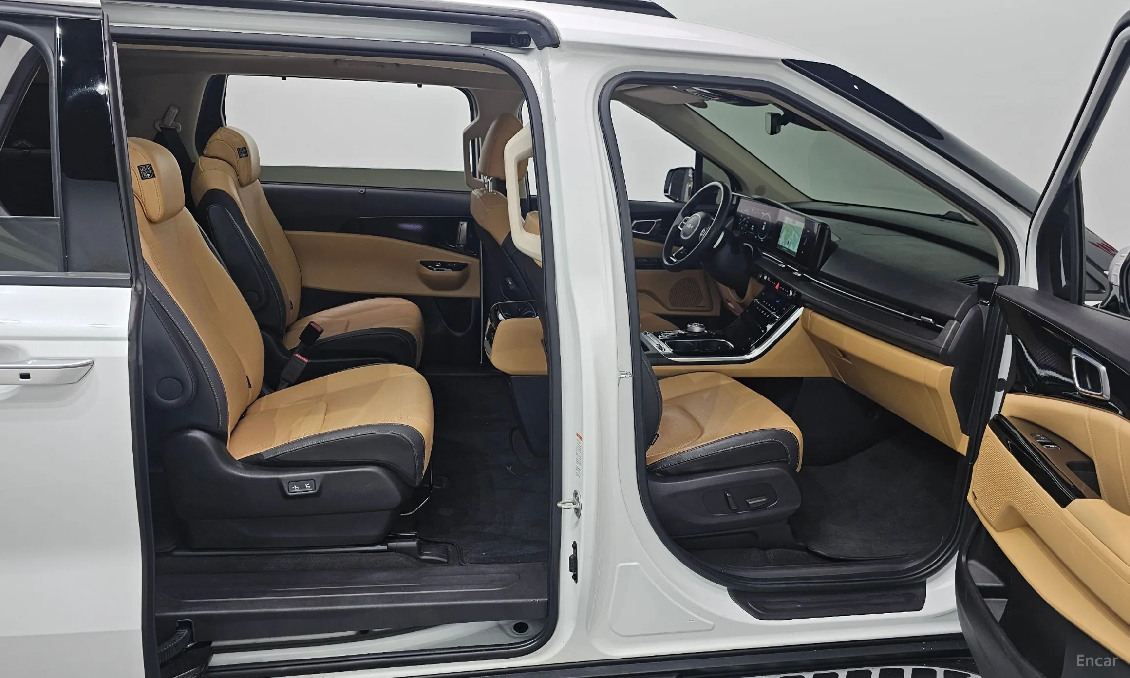 Kia Carnival Gen 4 превью 12
