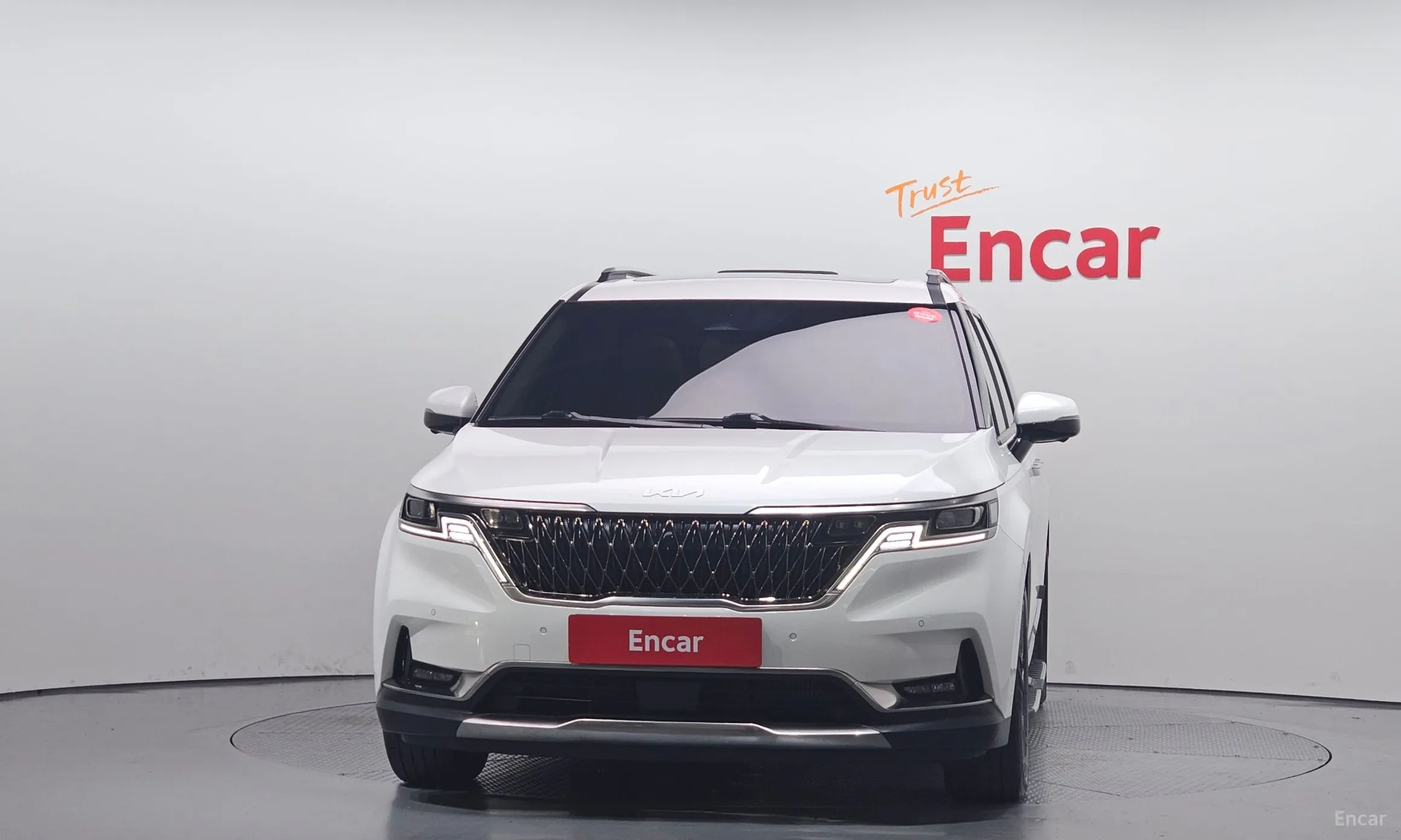 Kia Carnival Gen 4 превью 3