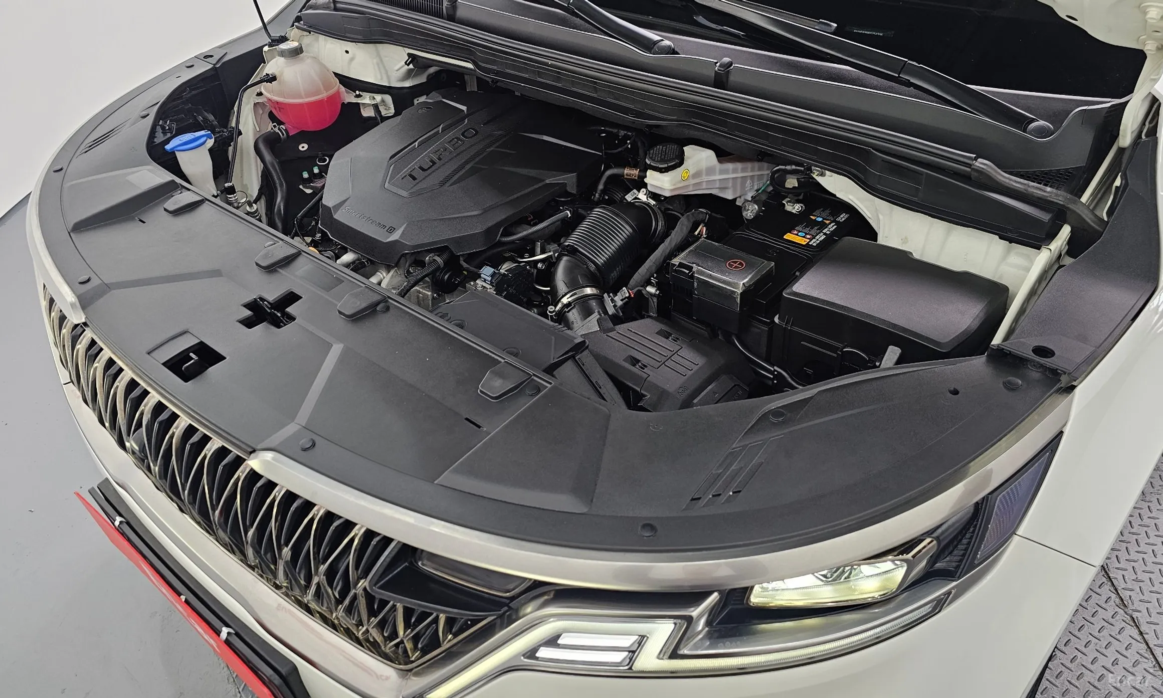 Kia Carnival Gen 4 превью 6