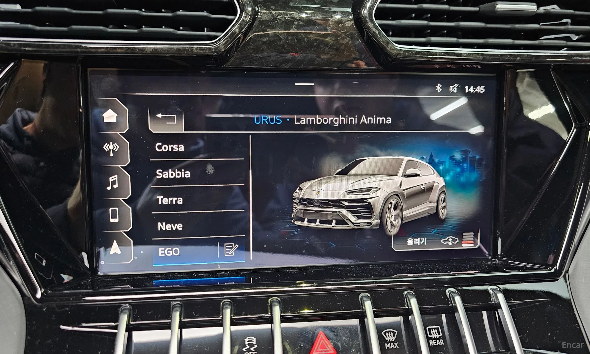 Lamborghini Urus превью 15