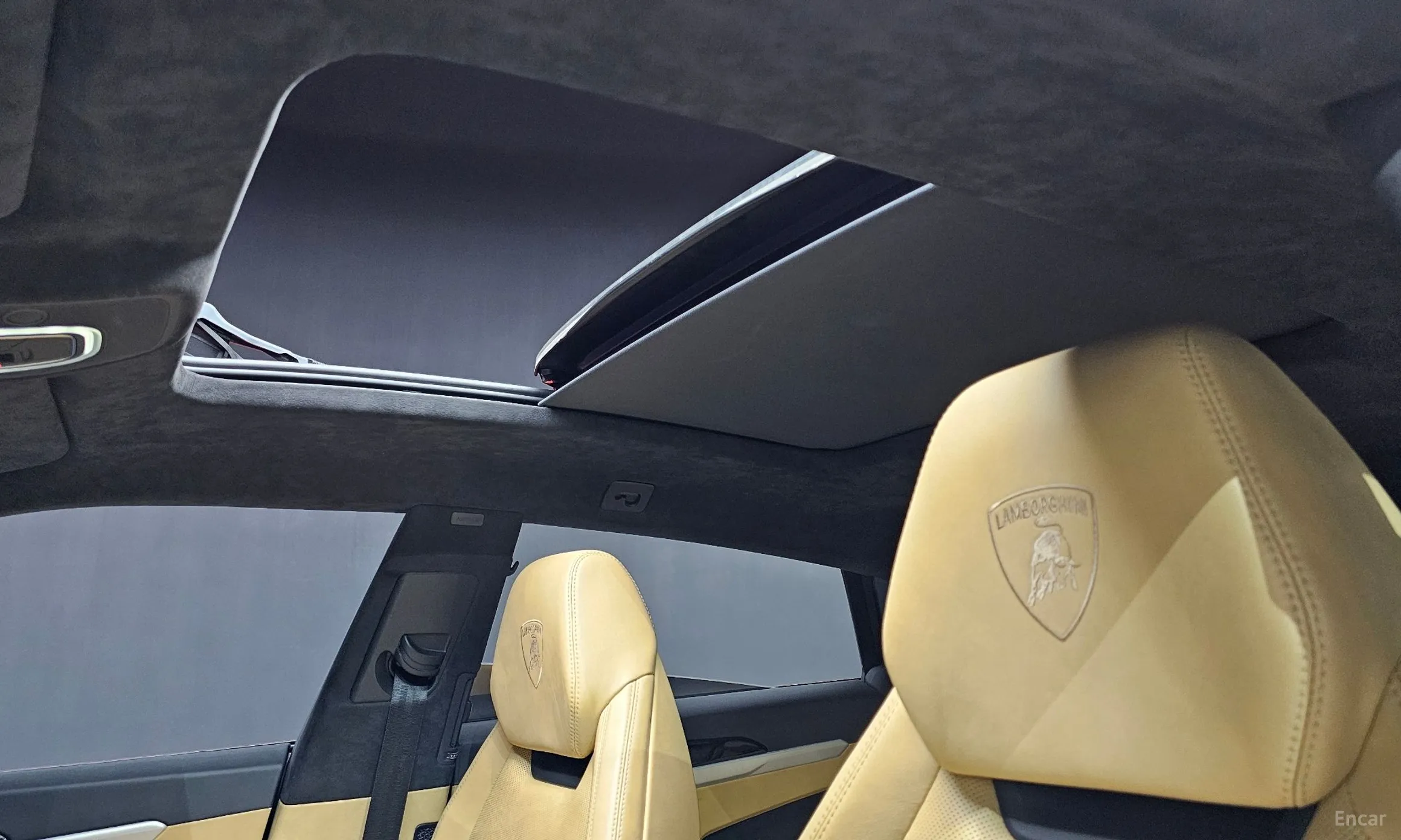 Lamborghini Urus превью 19