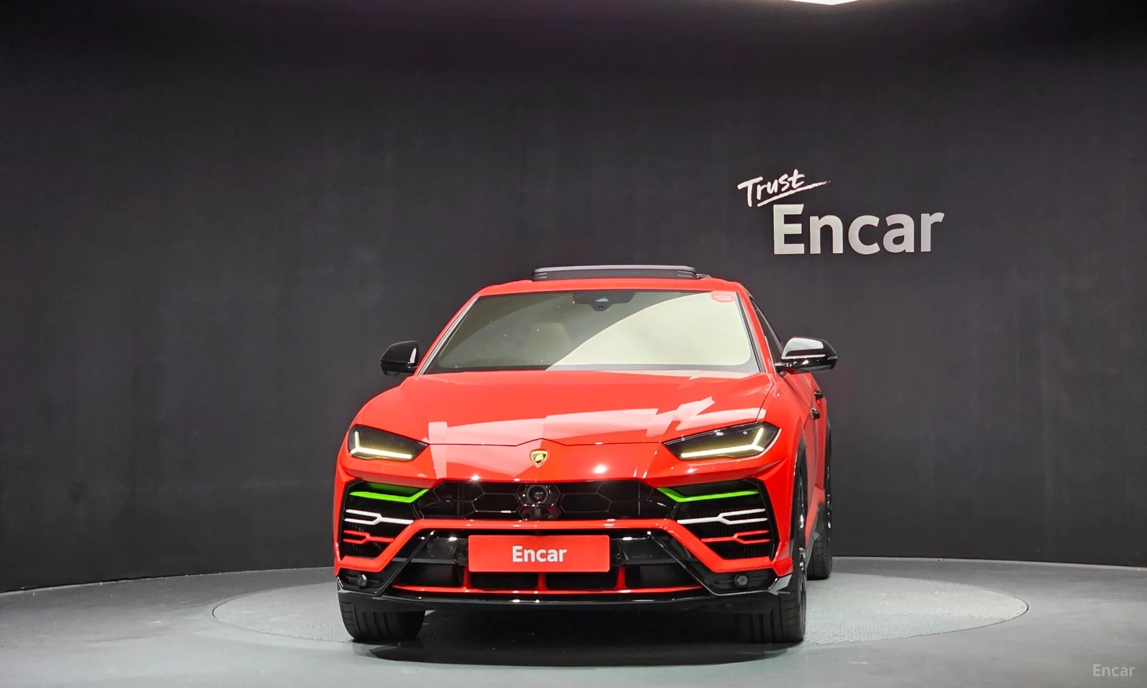 Lamborghini Urus превью 3
