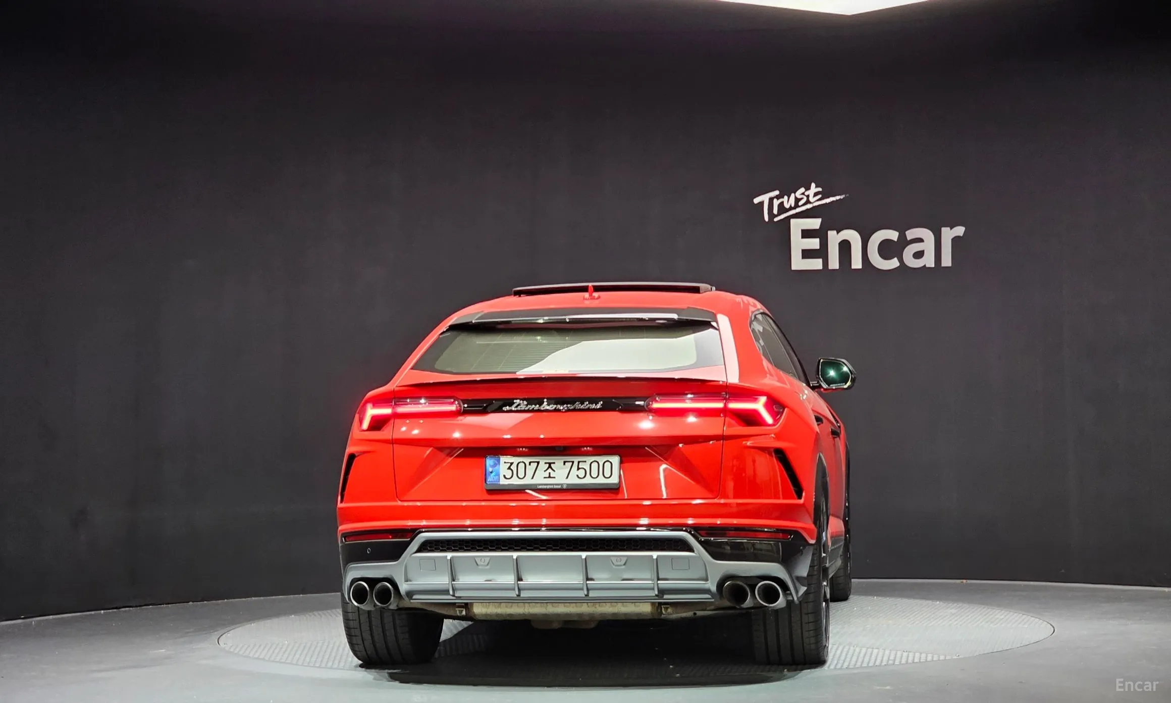 Lamborghini Urus превью 4