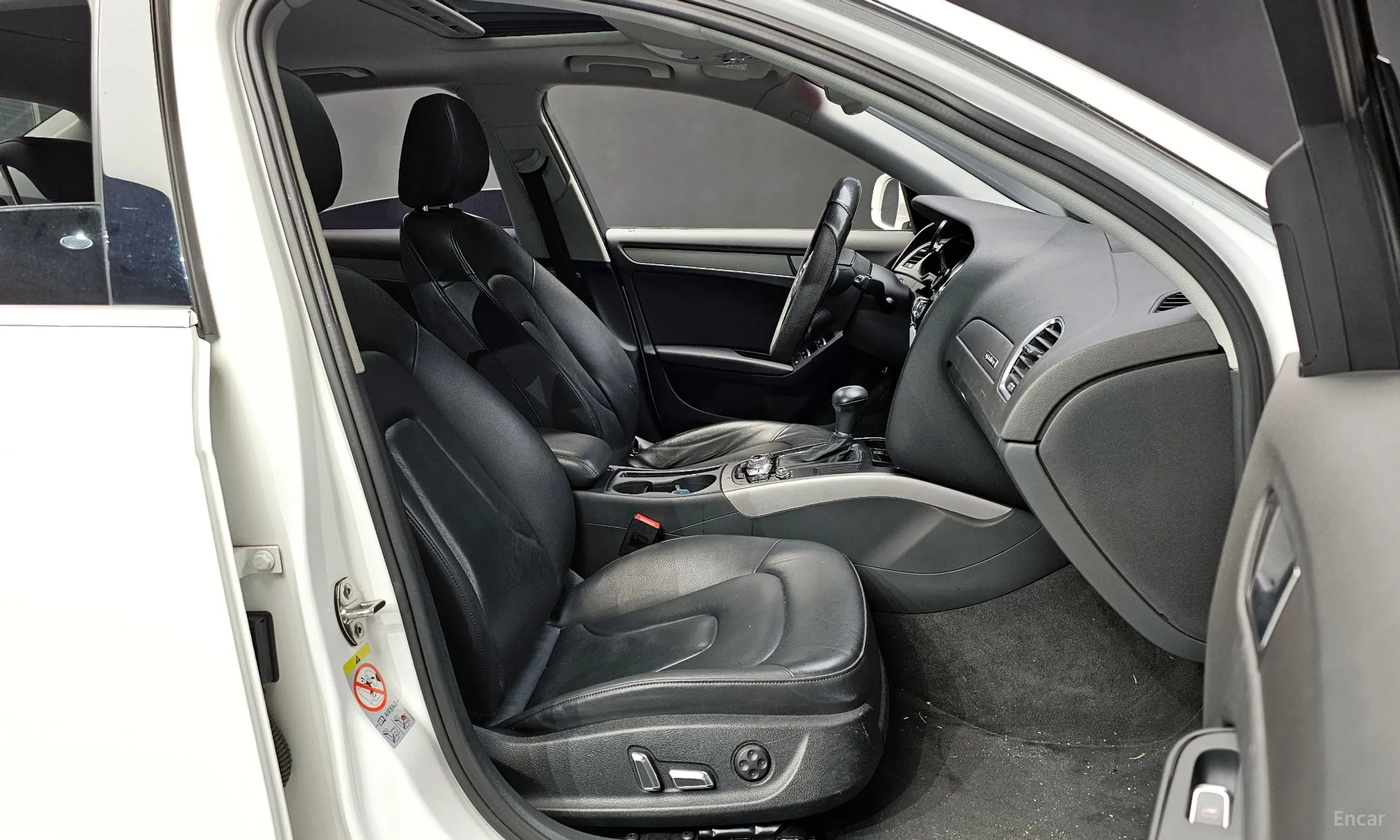Audi New A4 превью 10