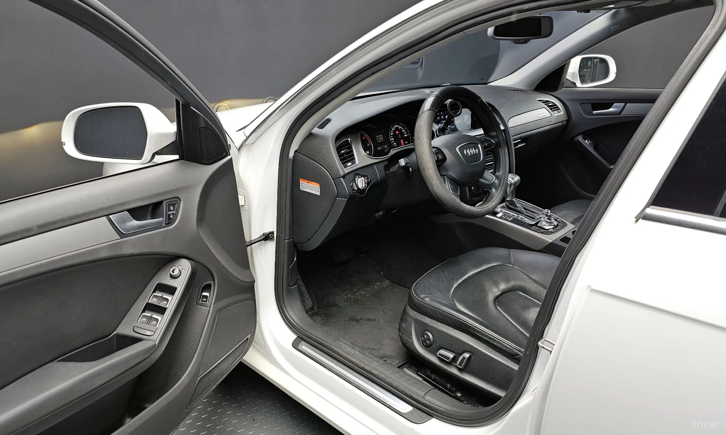 Audi New A4 превью 11