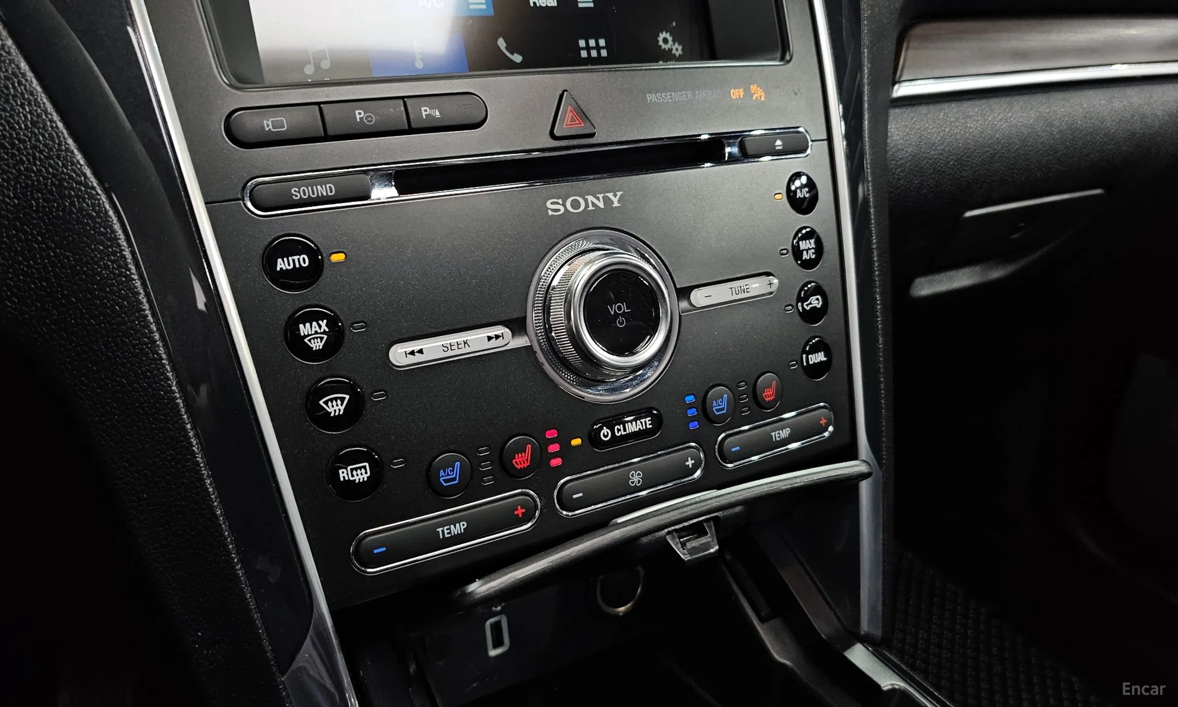 Ford Explorer превью 15