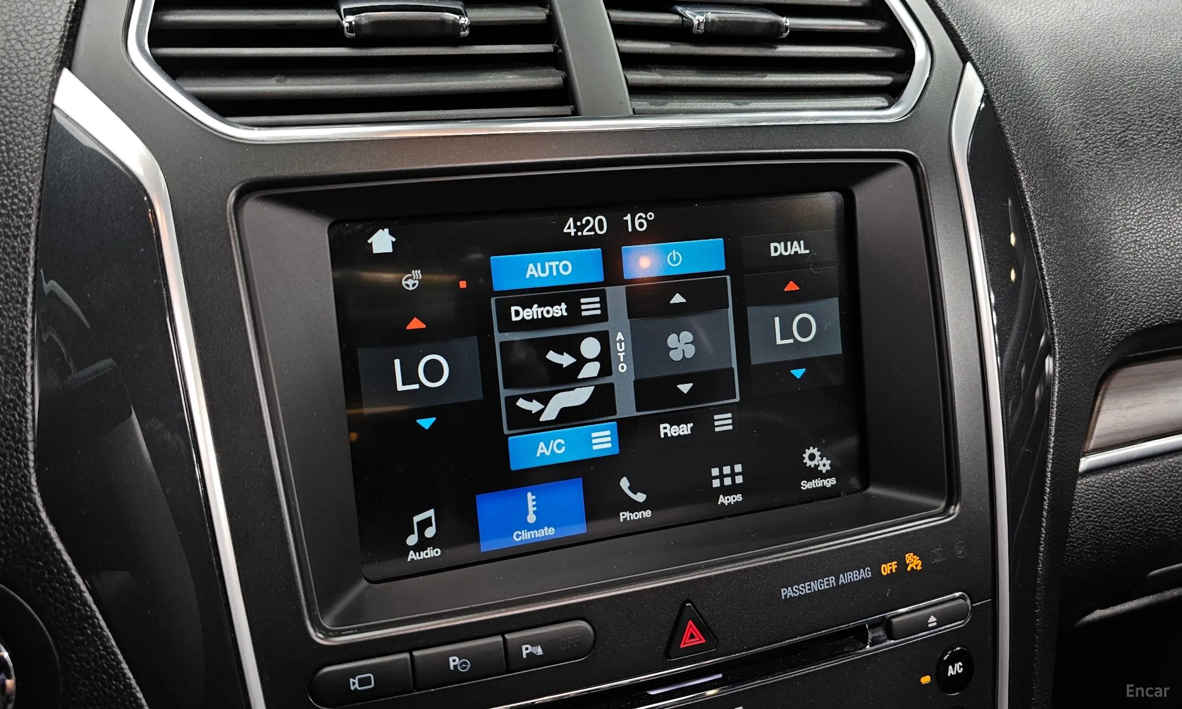 Ford Explorer превью 17