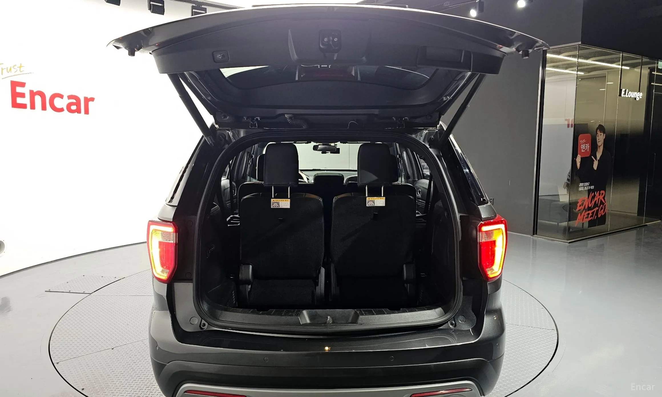 Ford Explorer превью 20
