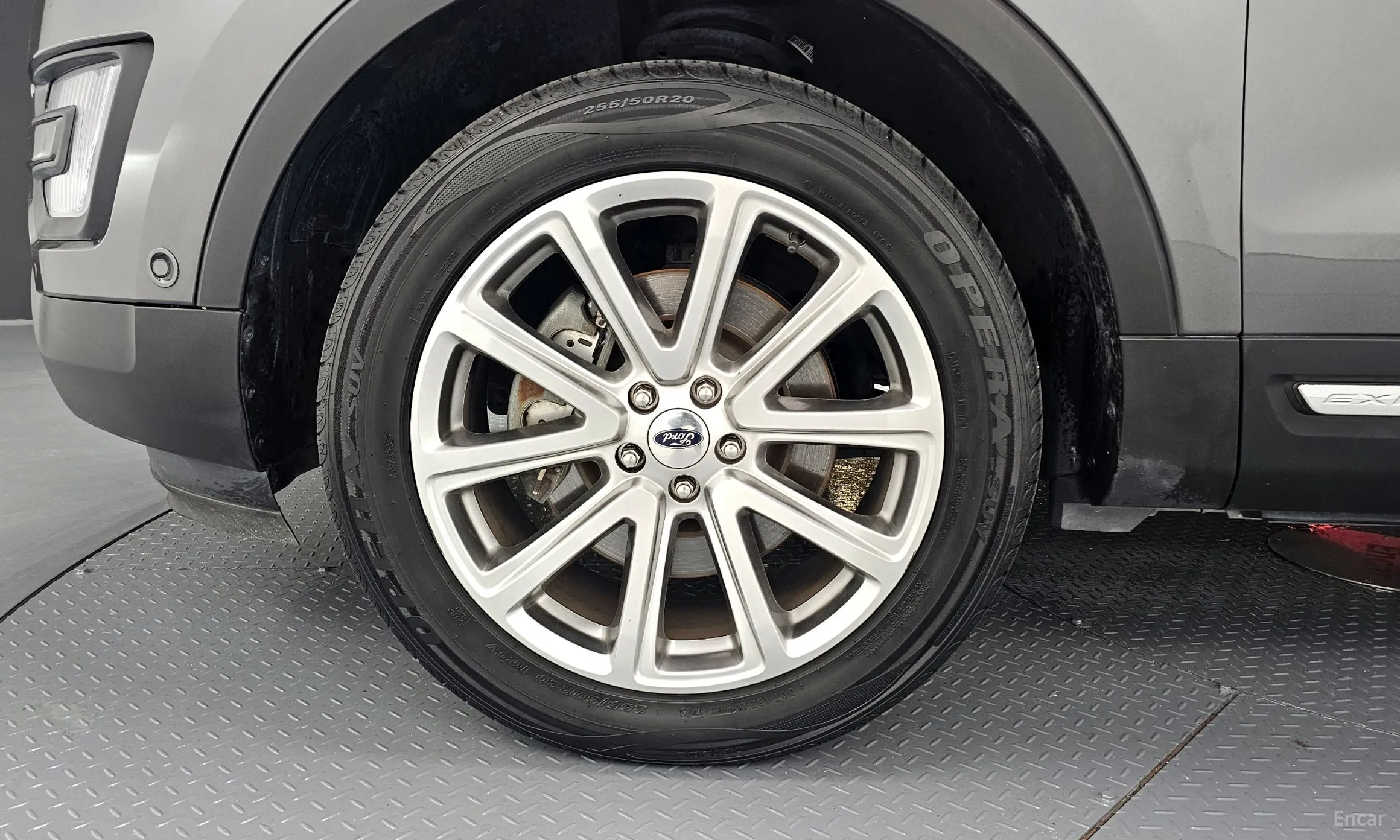 Ford Explorer превью 5