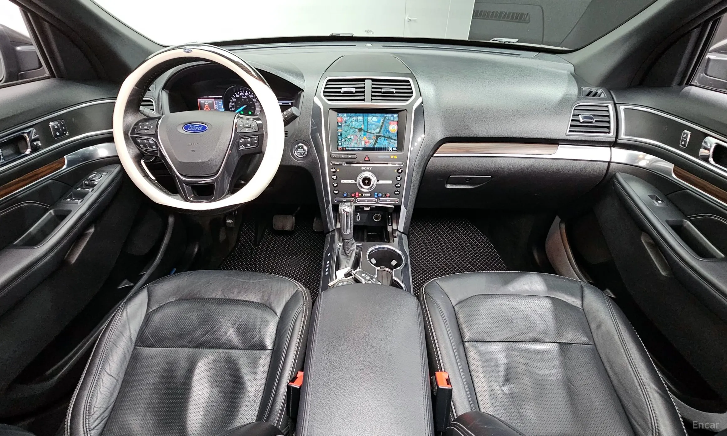 Ford Explorer превью 7