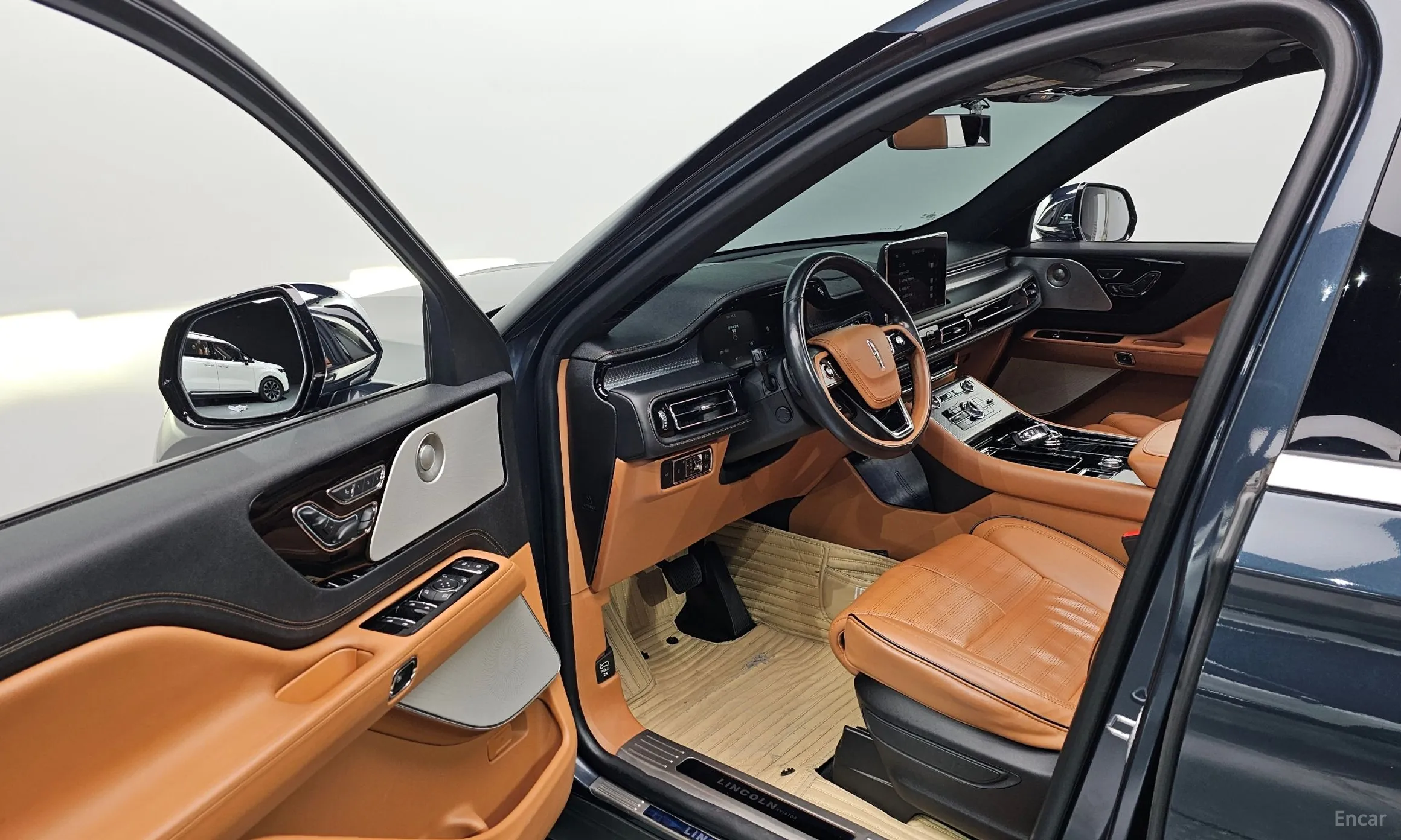 Lincoln Aviator 2nd Generation превью 11