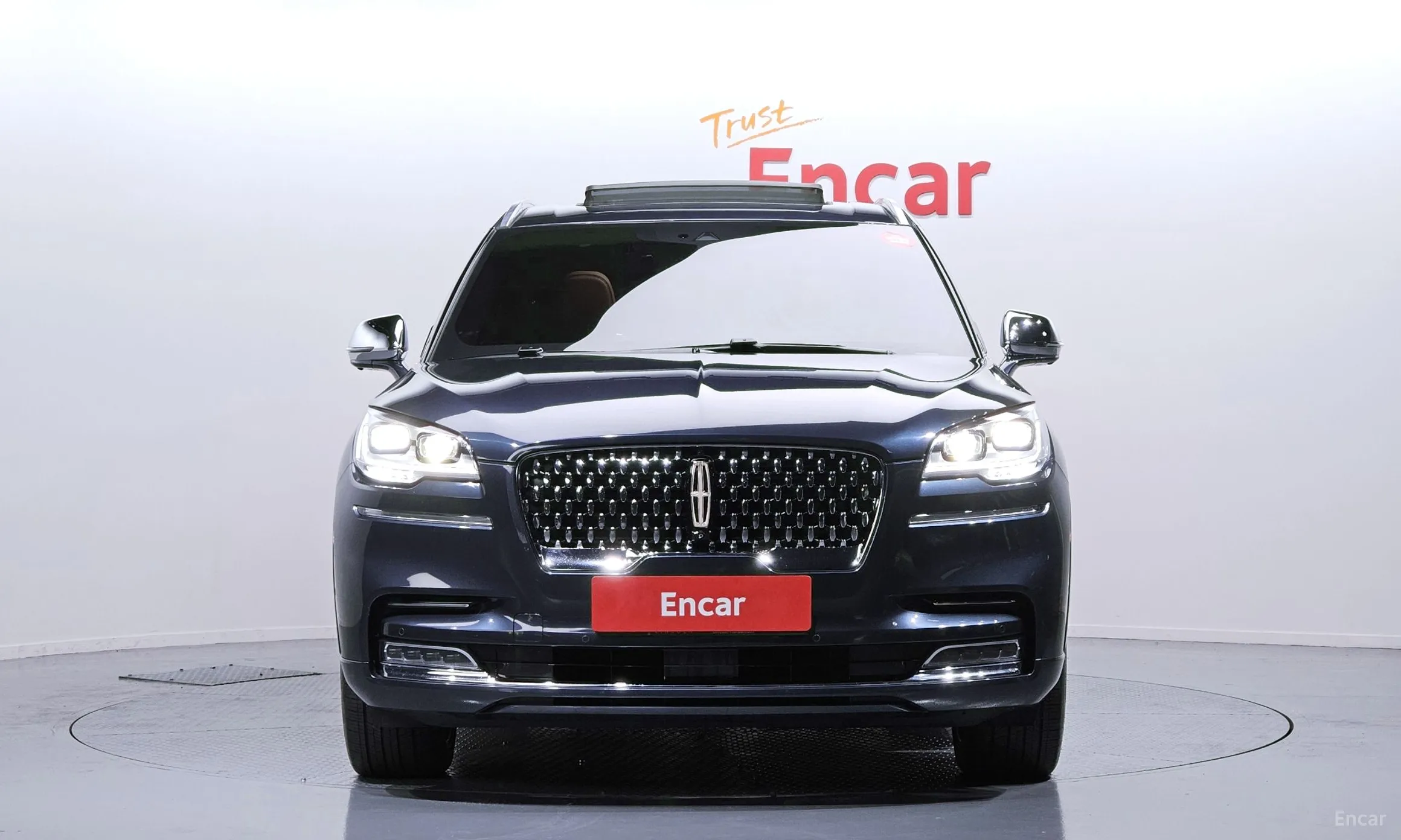 Lincoln Aviator 2nd Generation превью 3