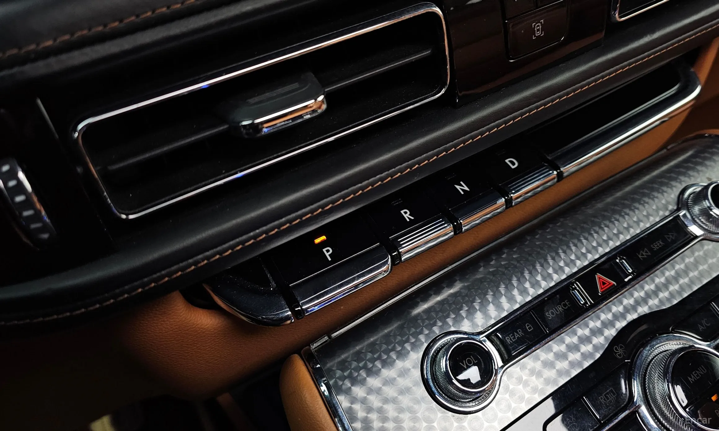 Lincoln Aviator 2nd Generation превью 9