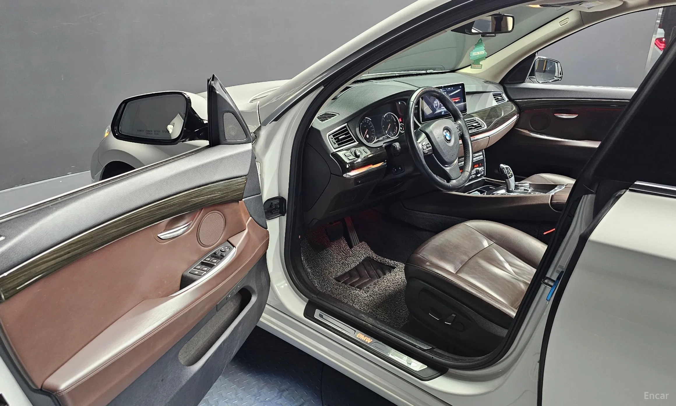 BMW 5 Series GT (F07) превью 11