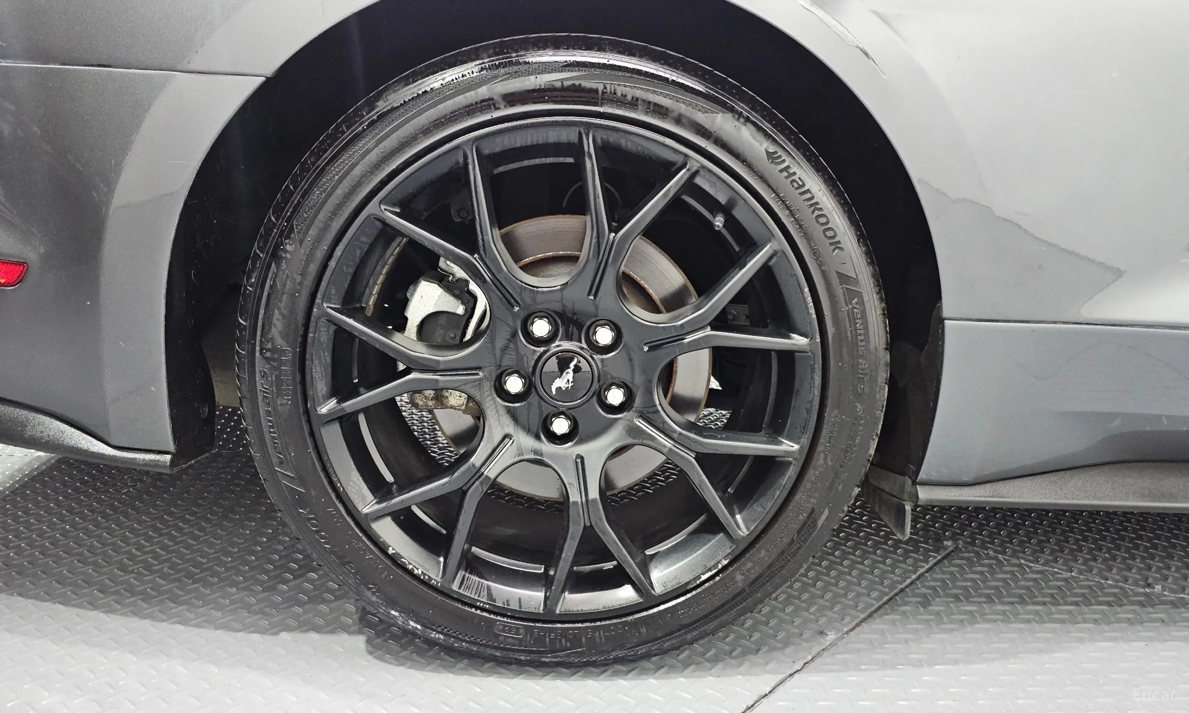 Ford Mustang превью 5