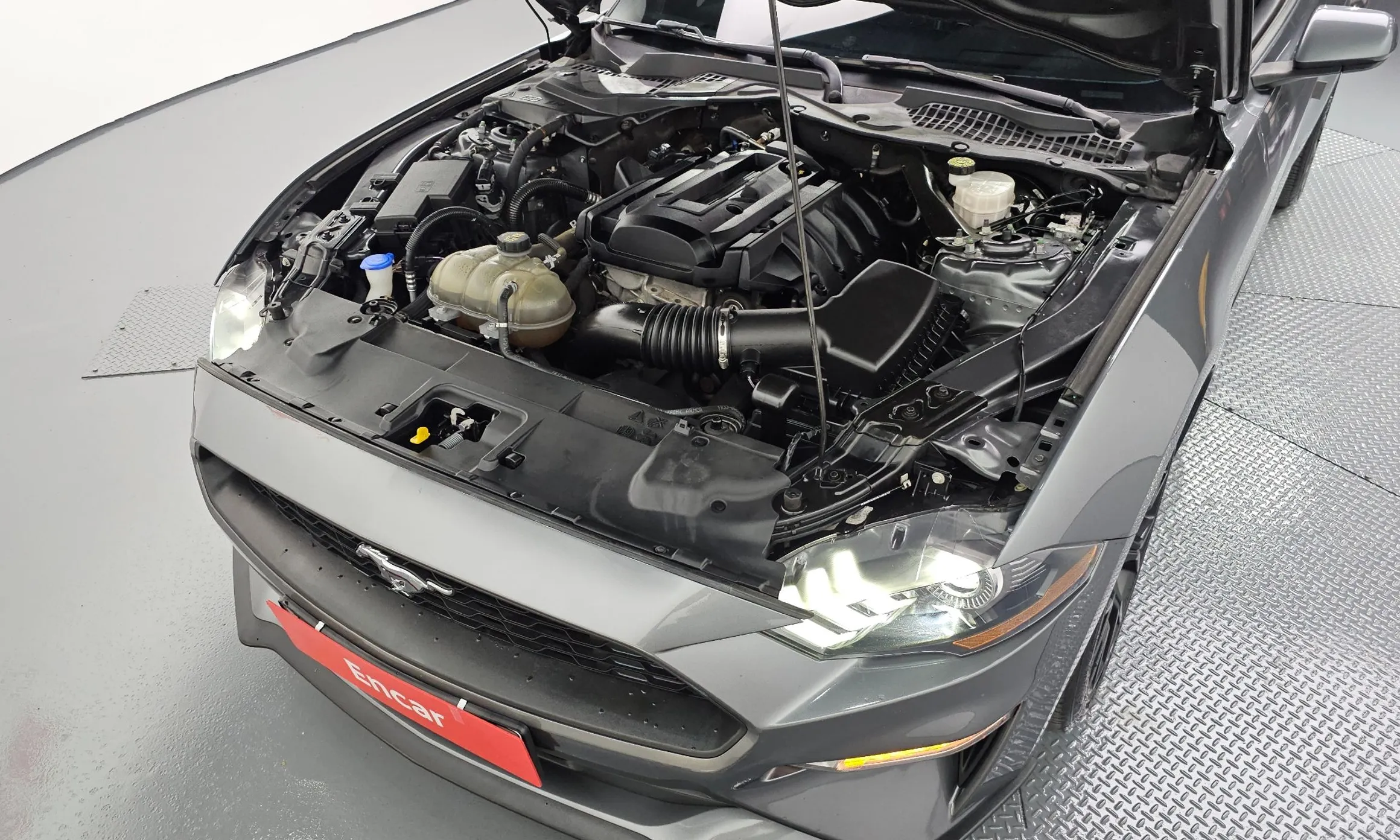 Ford Mustang превью 6