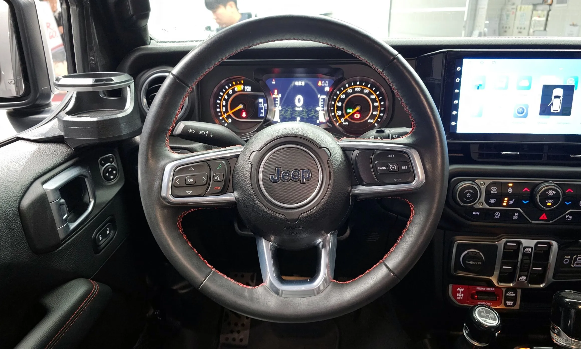 Jeep Wrangler (JL) превью 13
