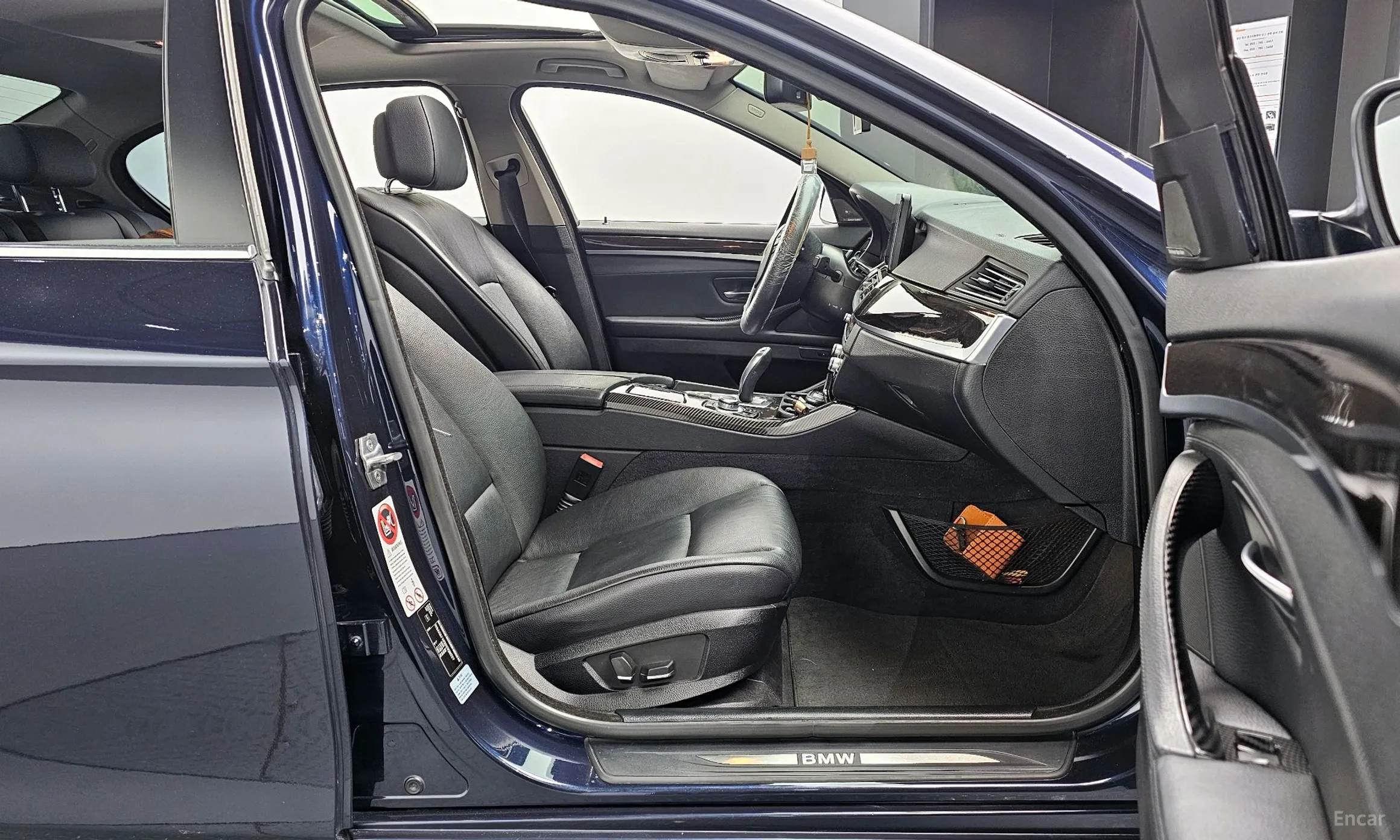 BMW 5 Series (F10) превью 10