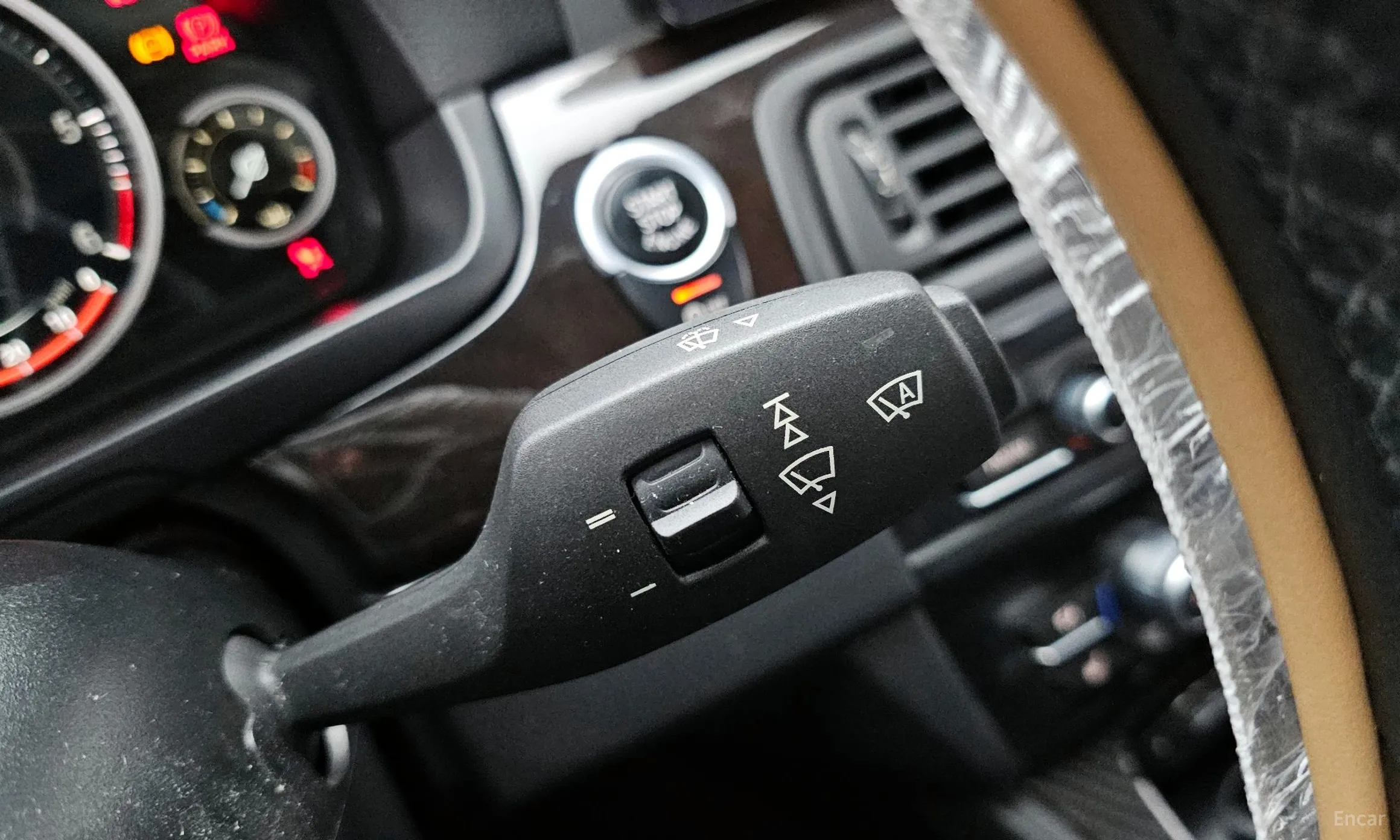BMW 5 Series (F10) превью 17