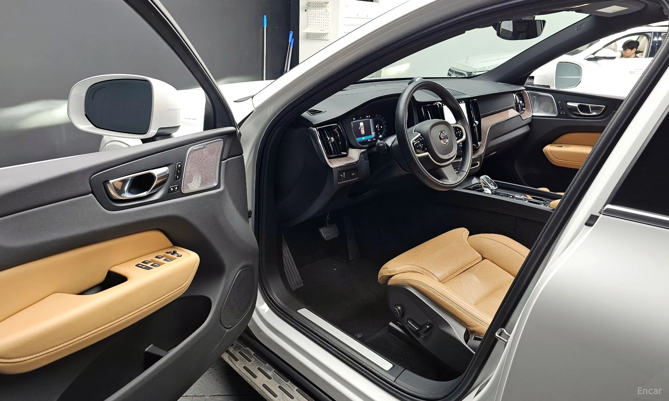 Volvo XC60 Gen 2 превью 10