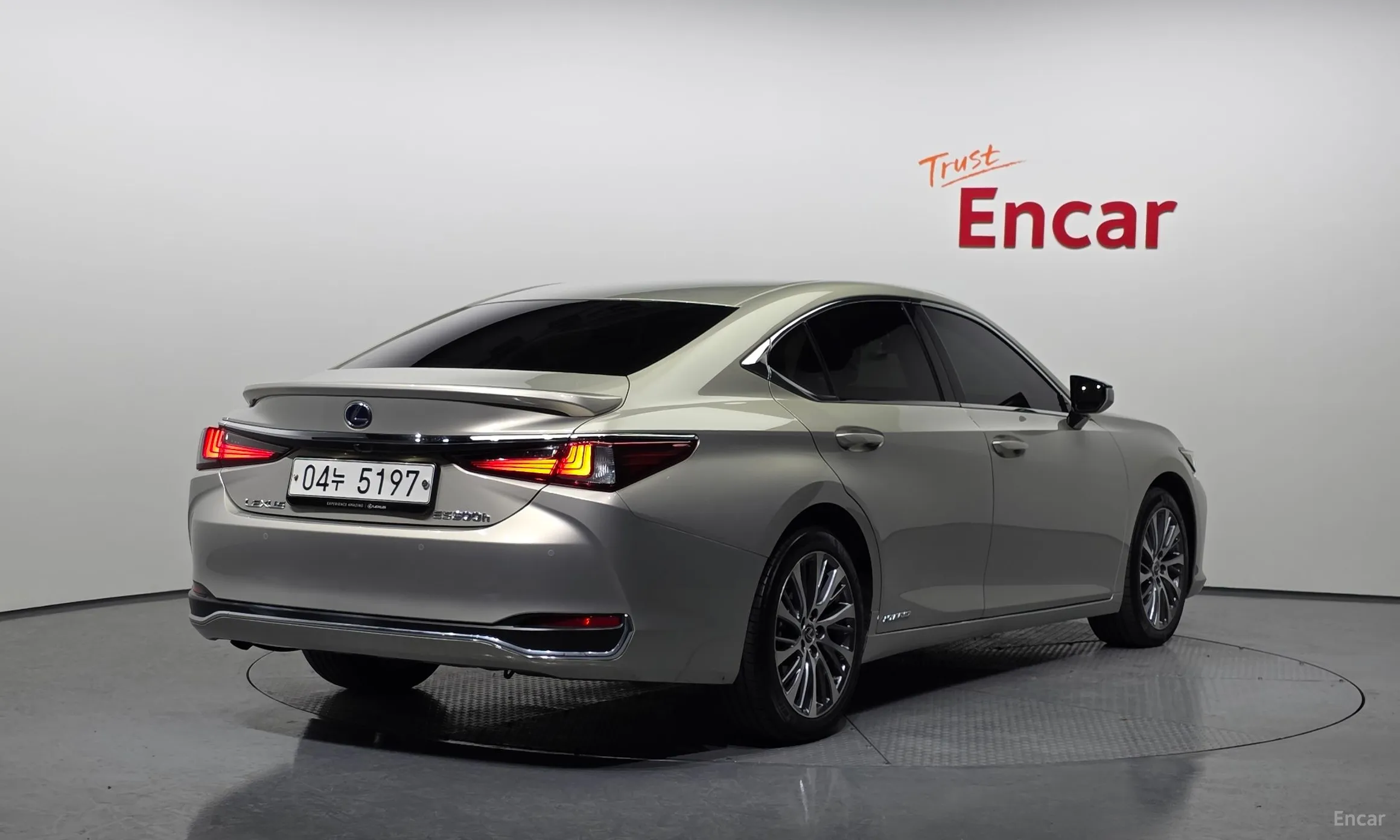 Lexus ES300h 7th Generation