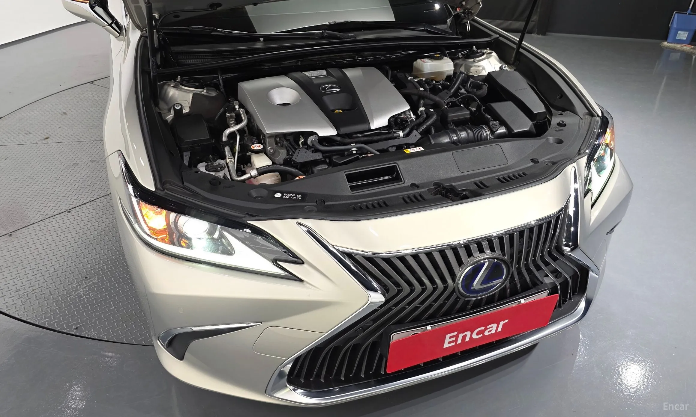 Lexus ES300h 7th Generation превью 6