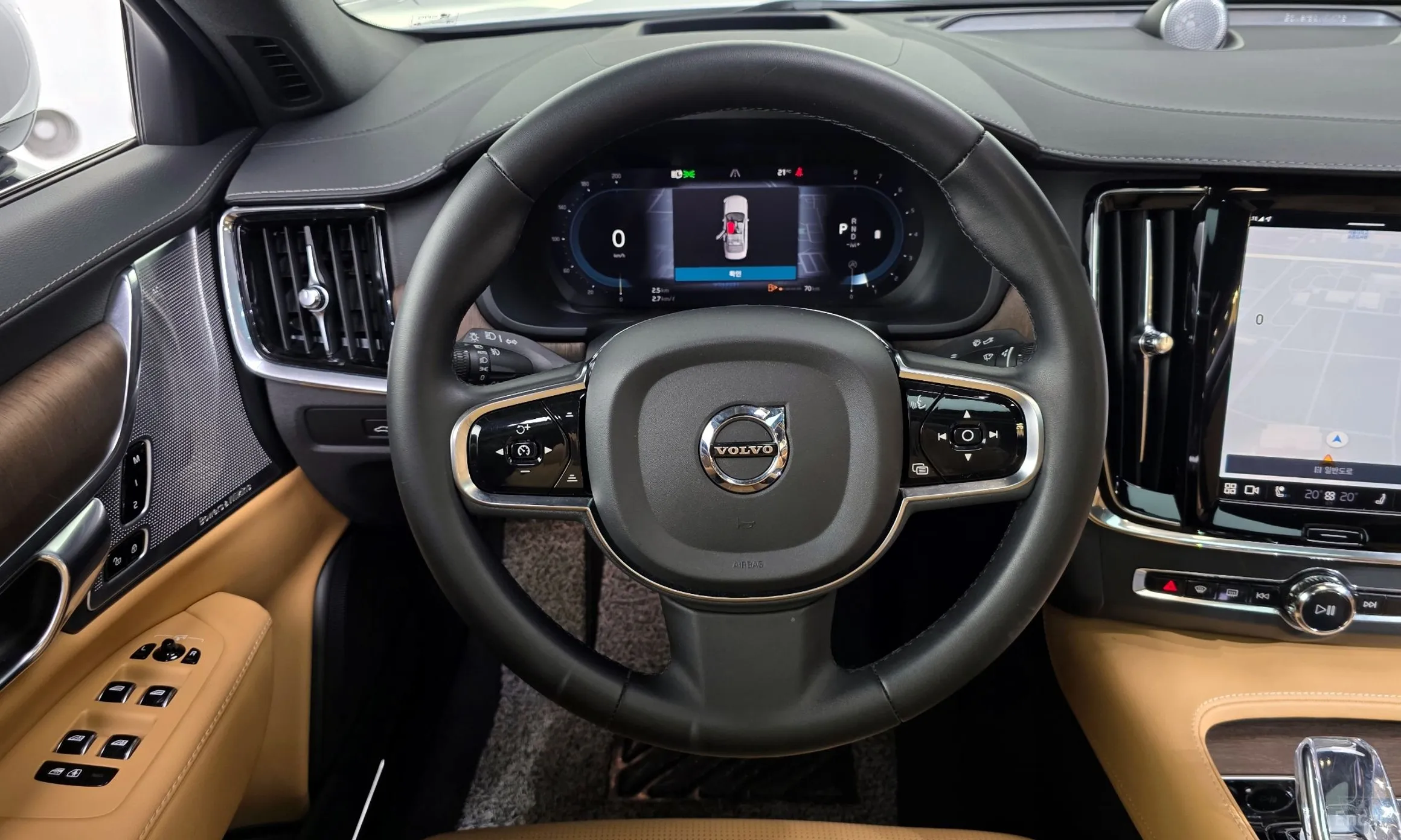 Volvo S90 превью 13