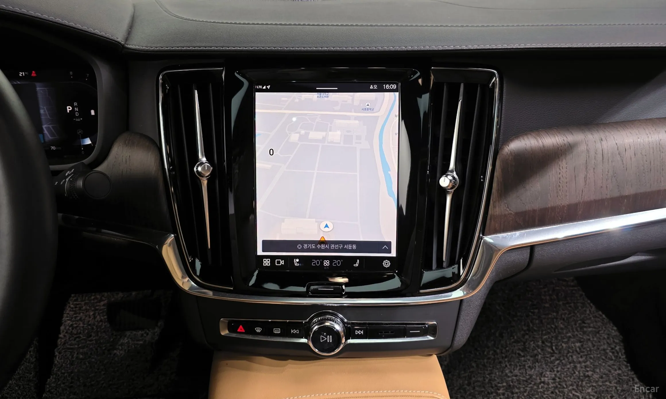 Volvo S90 превью 14