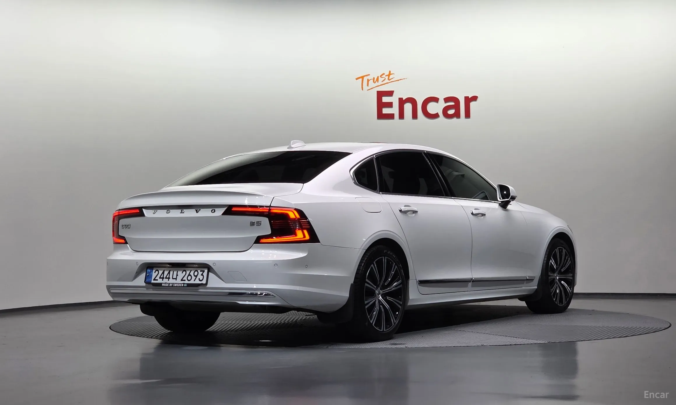 Volvo S90