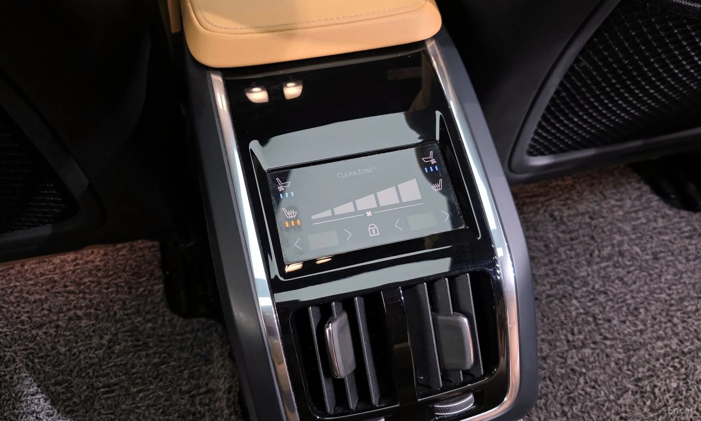 Volvo S90 превью 19