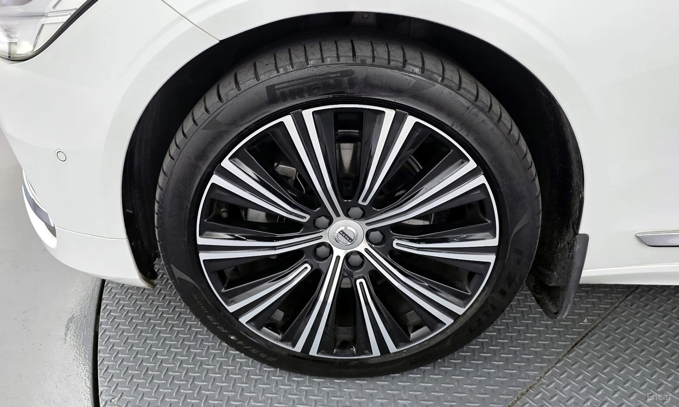 Volvo S90 превью 5