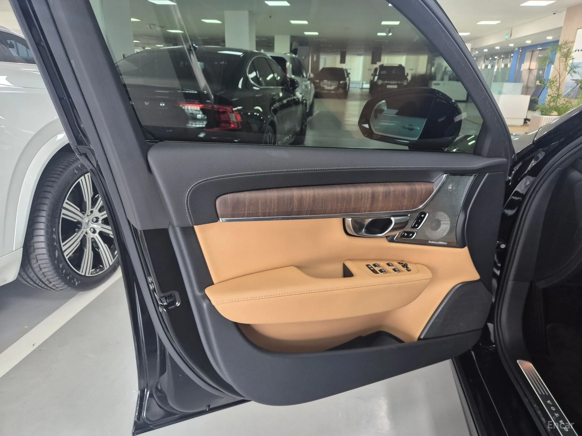Volvo S90 превью 18