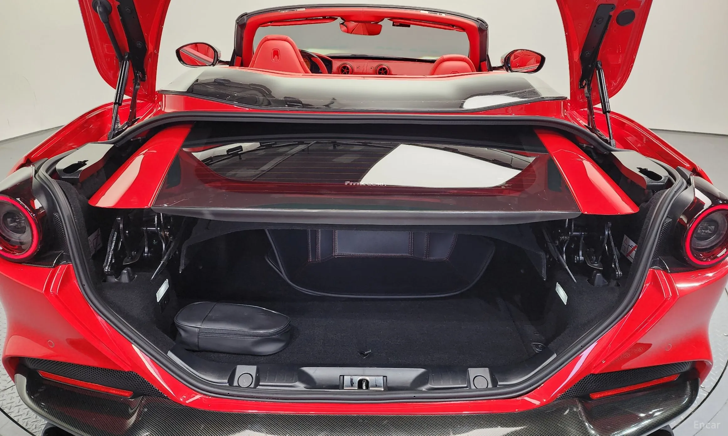 Ferrari Portofino превью 20
