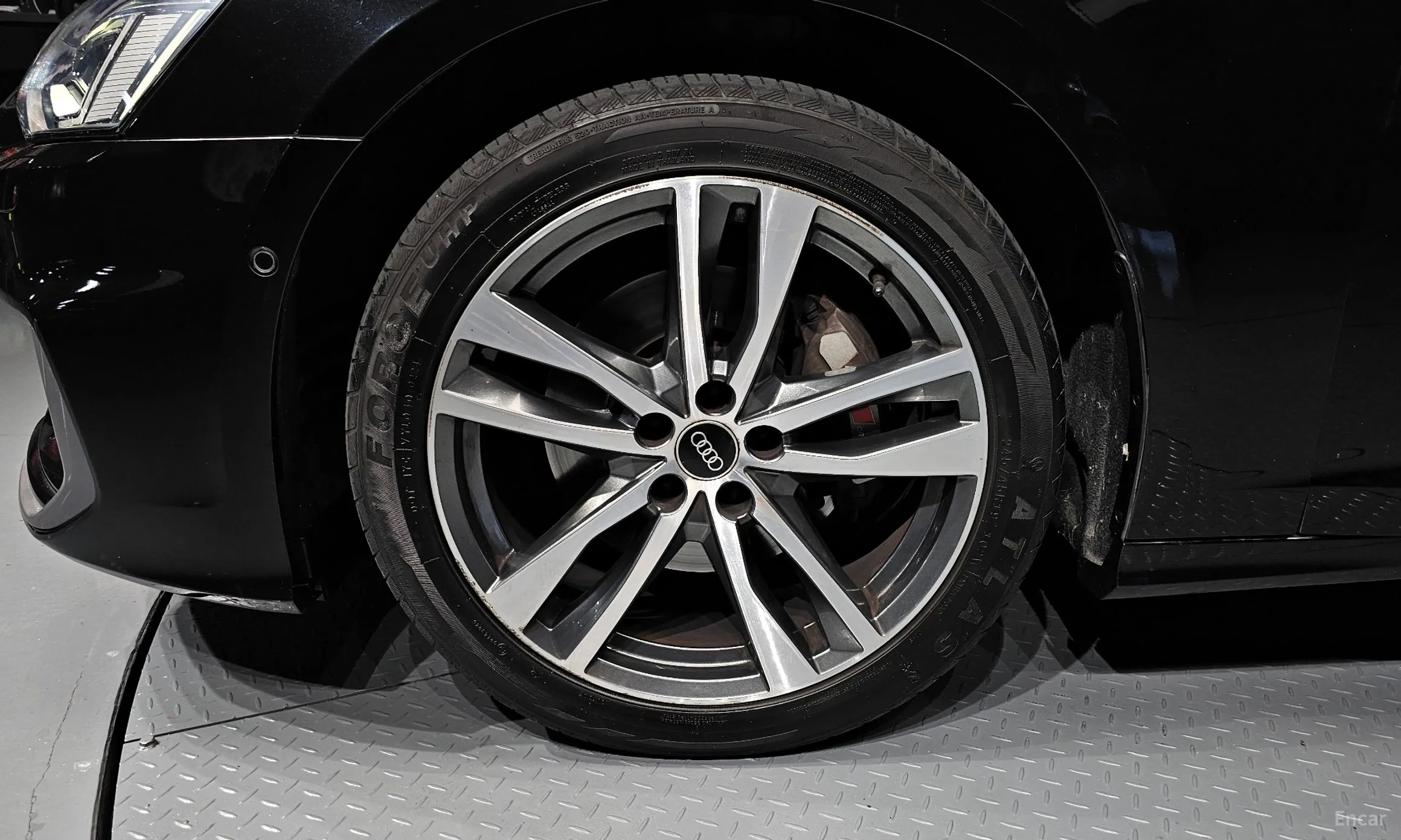 Audi A6 (C8) превью 5