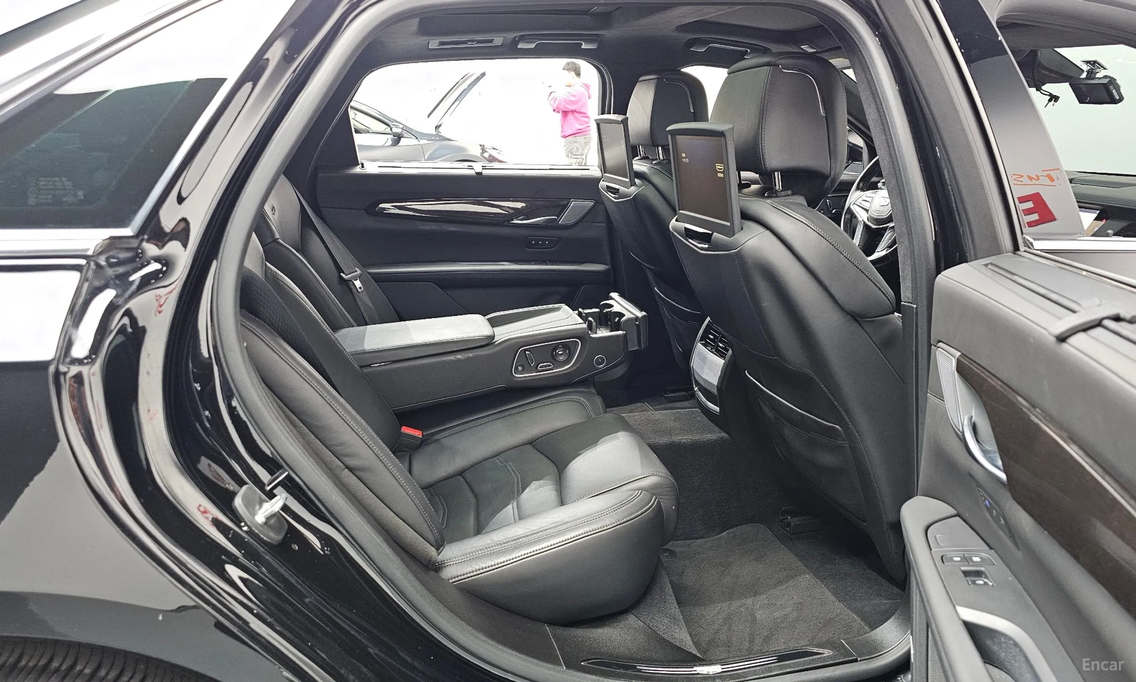 Cadillac CT6 превью 12