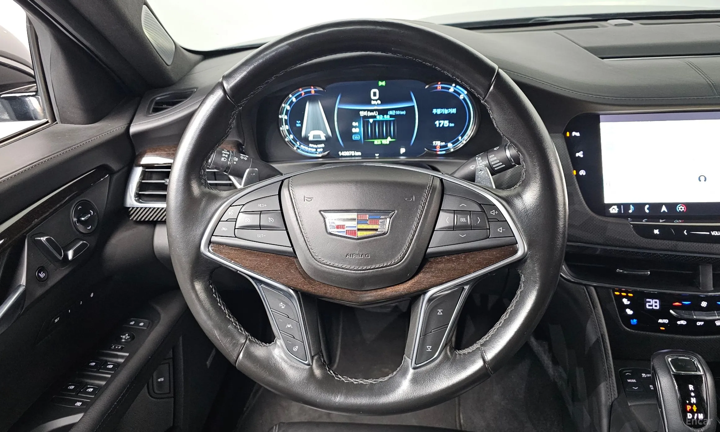 Cadillac CT6 превью 13
