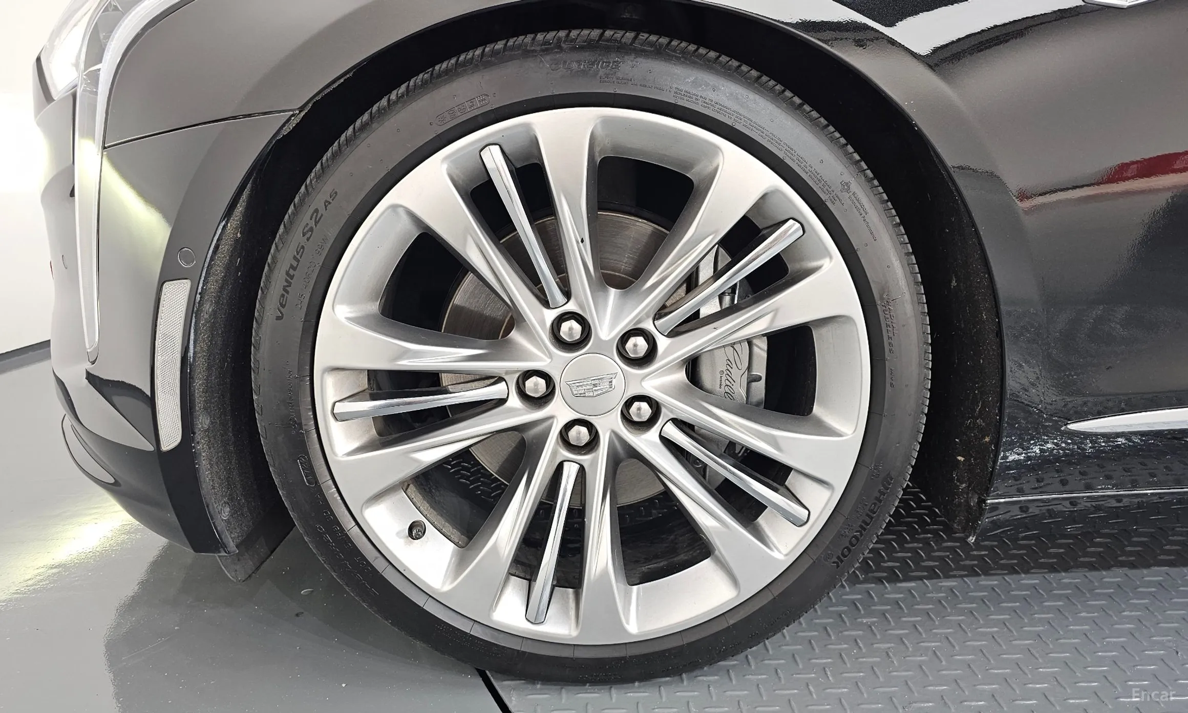 Cadillac CT6 превью 5