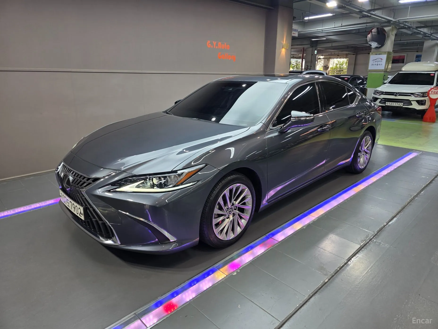 Lexus ES300h 7th Generation