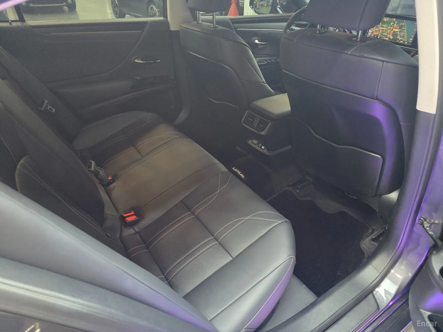 Lexus ES300h 7th Generation превью 19