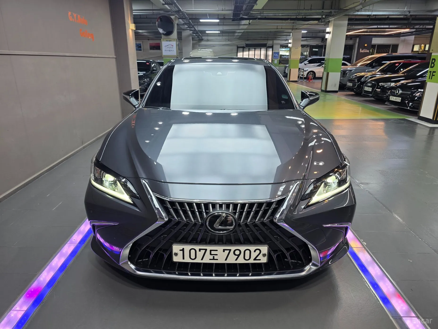 Lexus ES300h 7th Generation превью 3