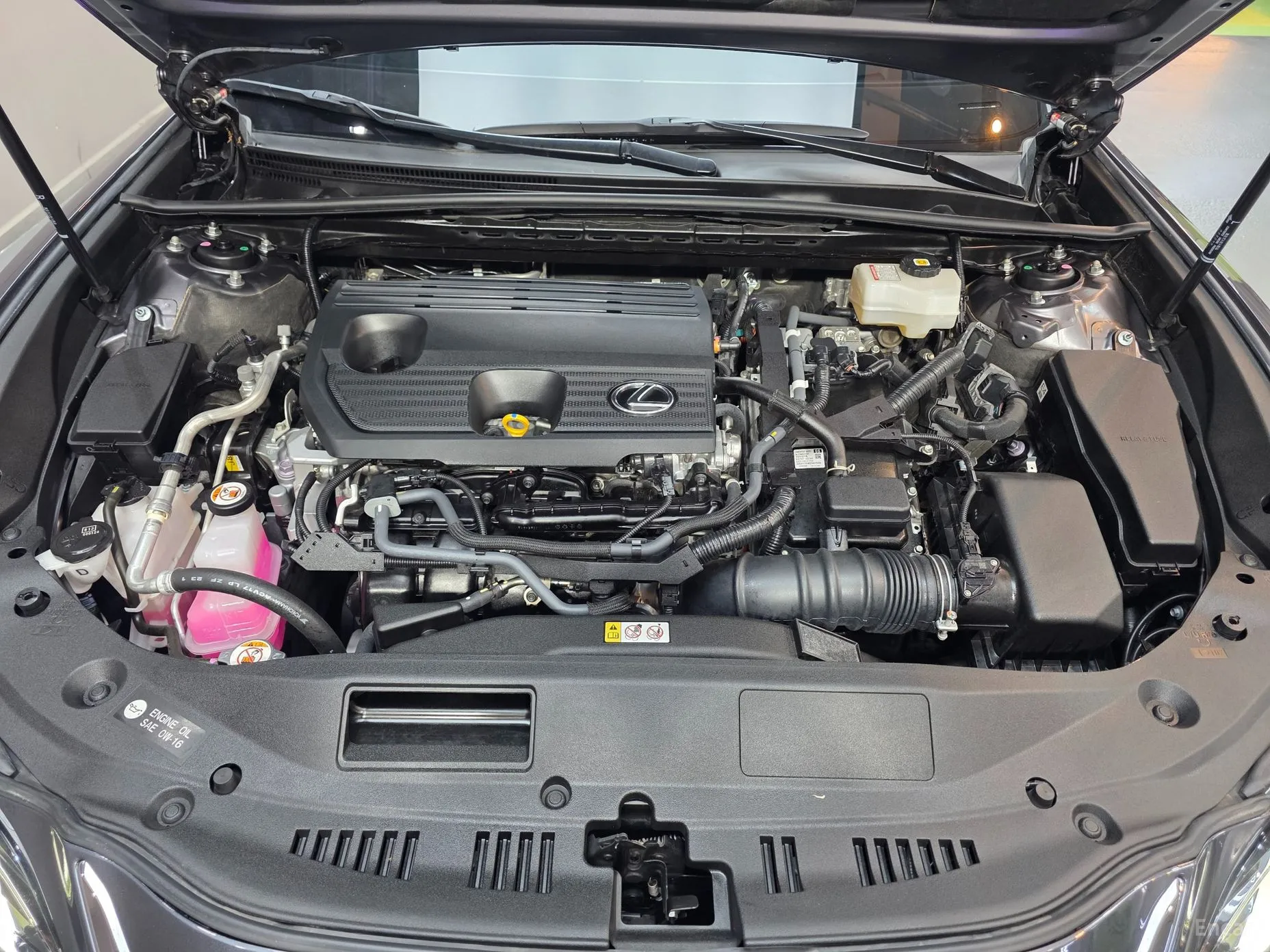 Lexus ES300h 7th Generation превью 6