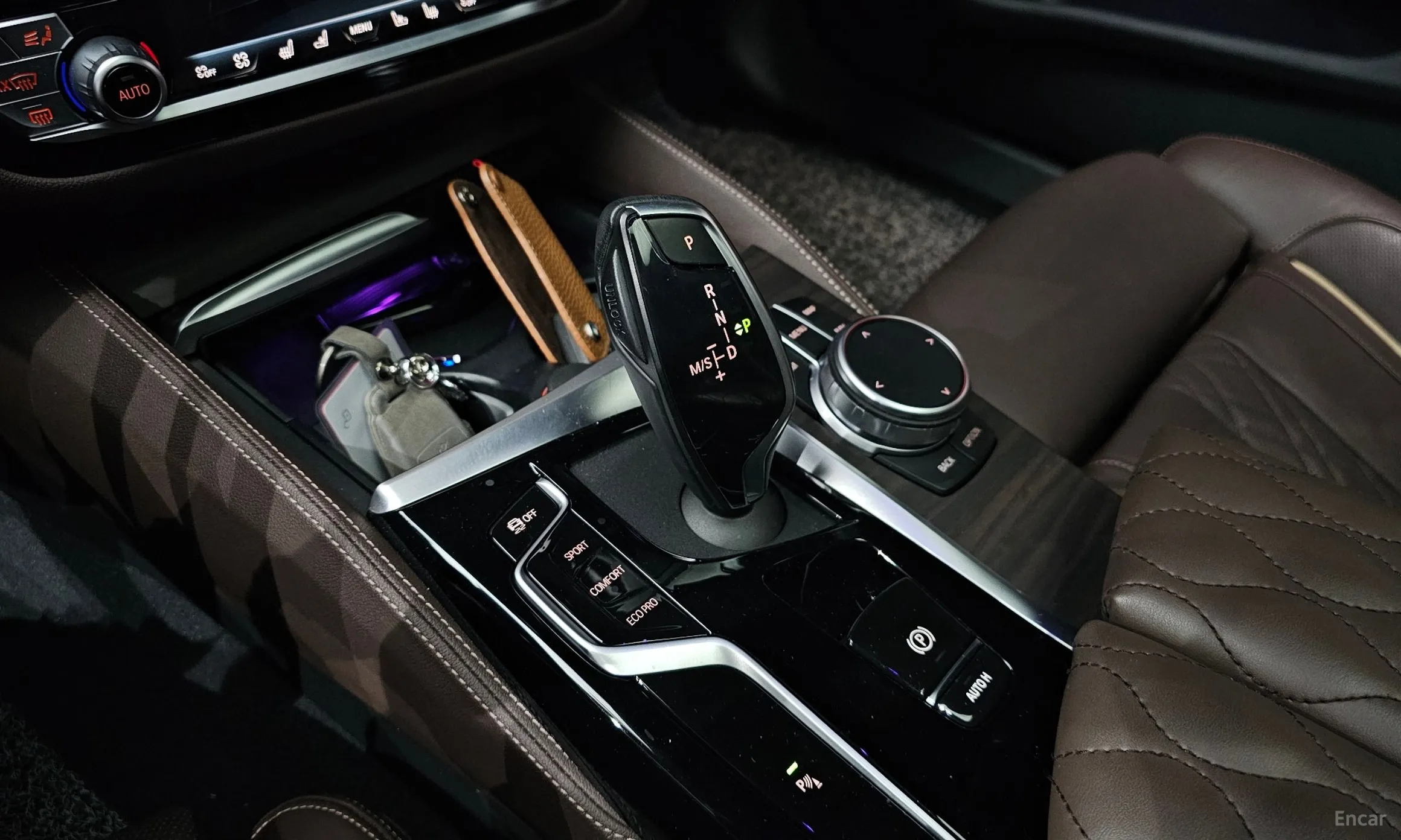BMW 5 Series (G30) превью 9