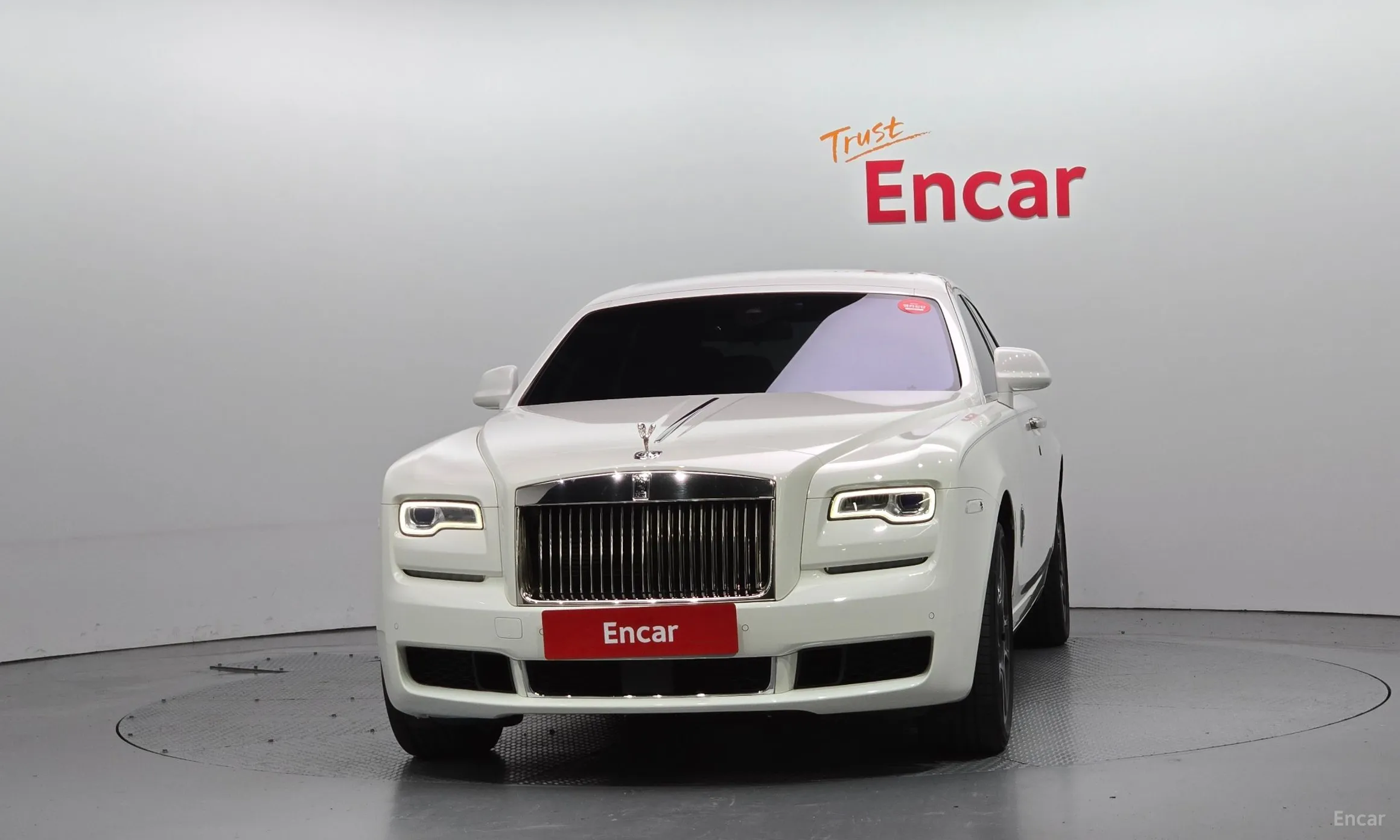 Rolls-Royce Ghost превью 3