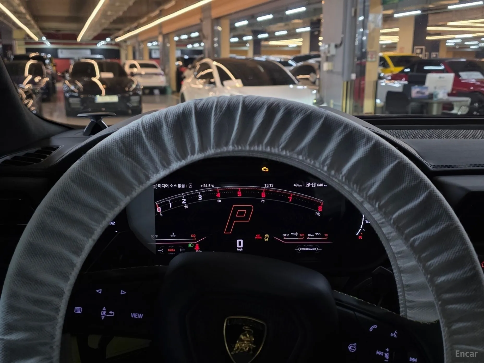 Lamborghini Urus превью 15