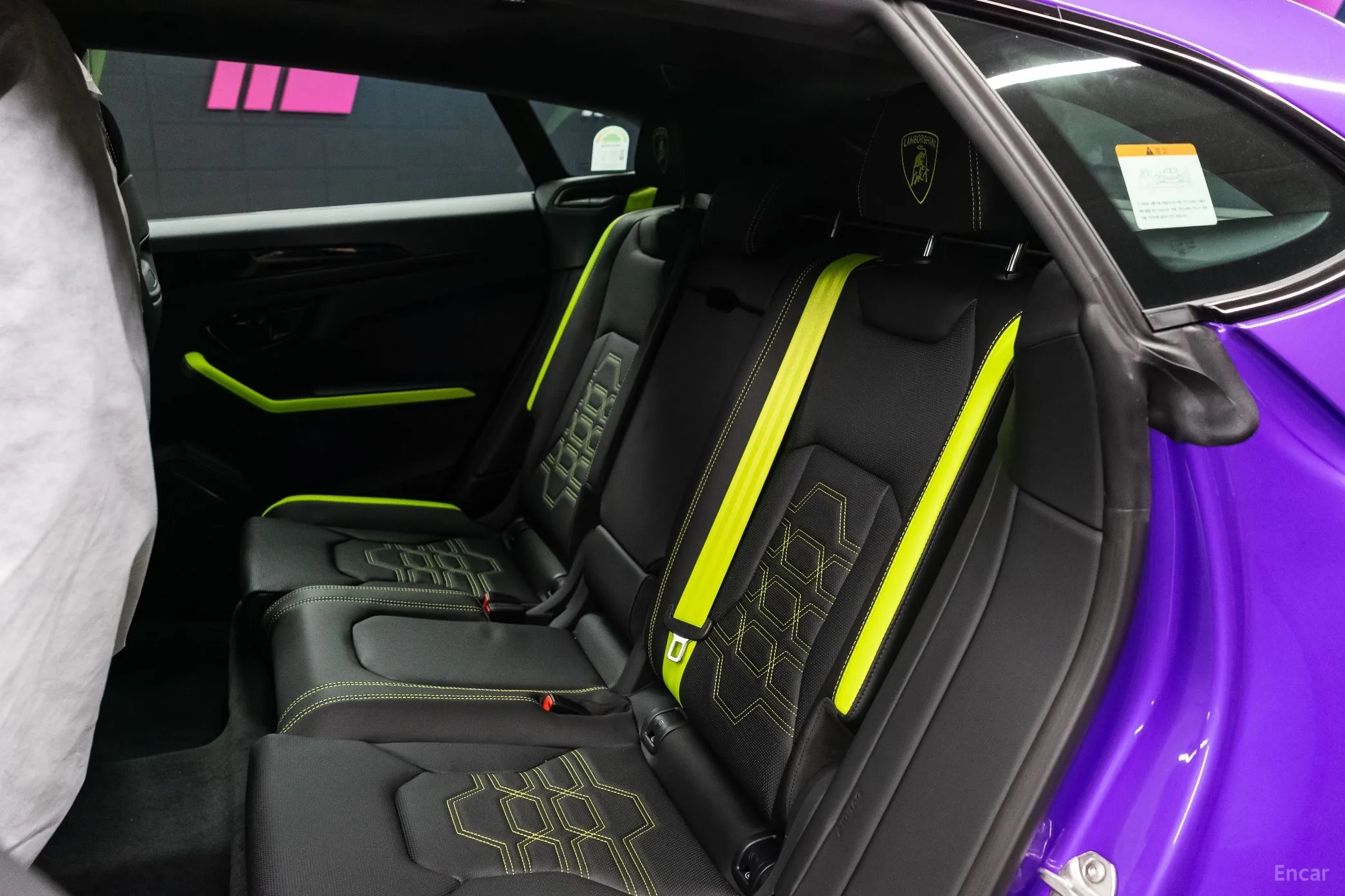 Lamborghini Urus превью 8