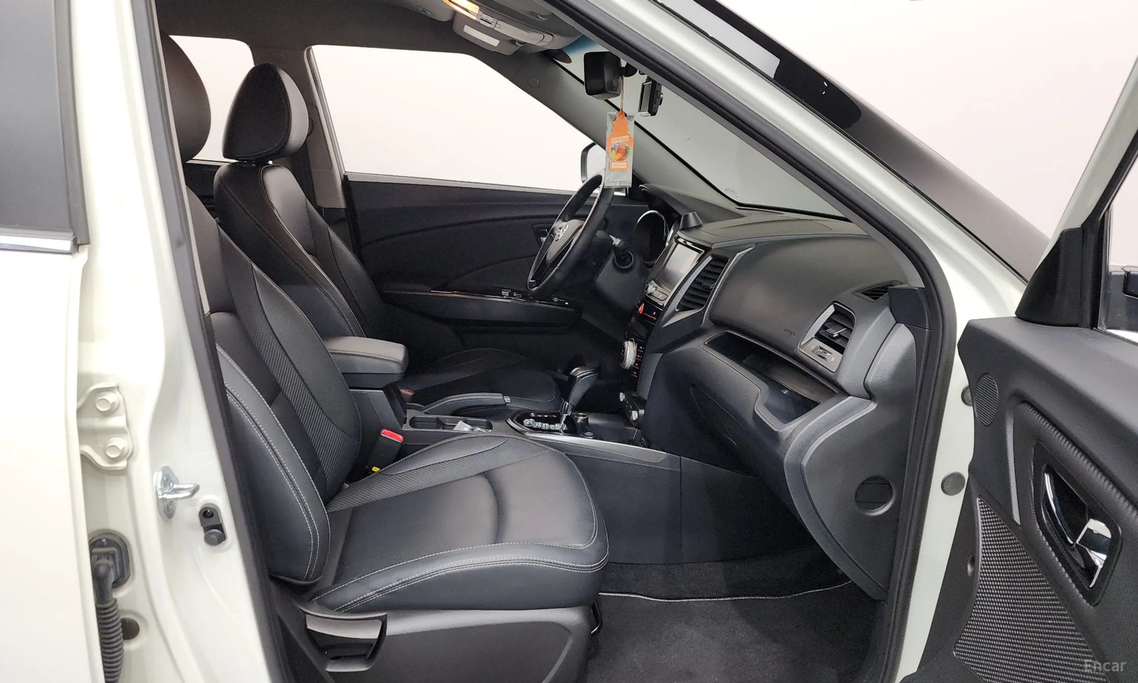 KG Mobility (SsangYong) Tivoli, Lazio превью 11
