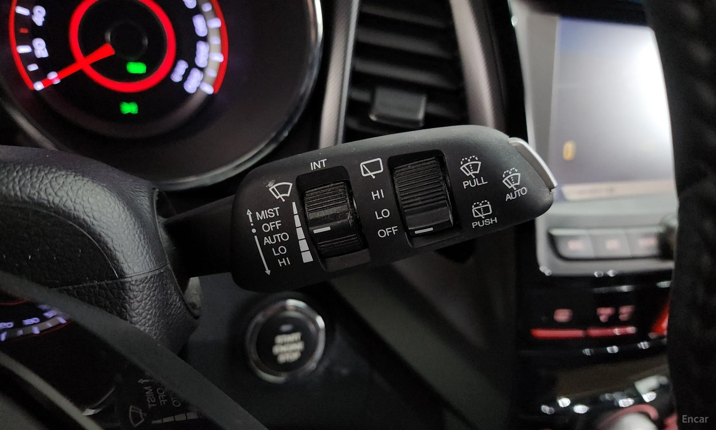 KG Mobility (SsangYong) Tivoli, Lazio превью 14