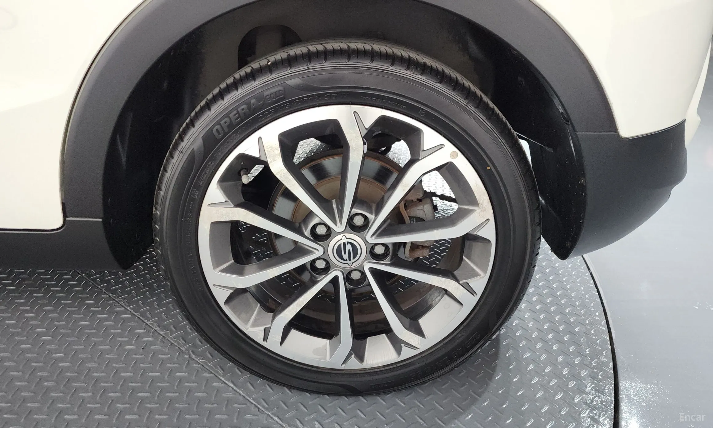 KG Mobility (SsangYong) Tivoli, Lazio превью 5